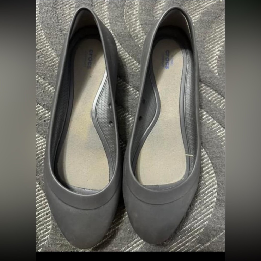 Women’s croc flats